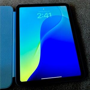 iPad 10th Generation 64GB